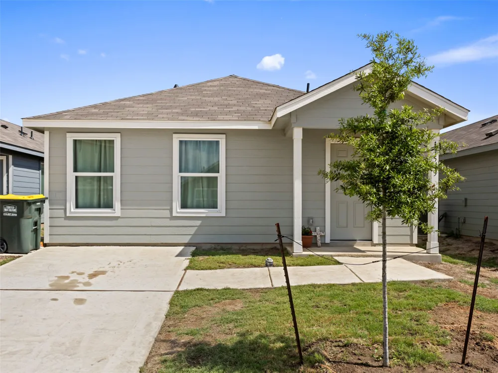 11543 Field Briar Converse, TX 78109