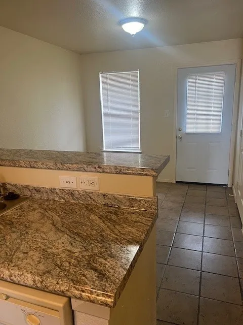 2204 Katy Lane #B Georgetown, TX 78626