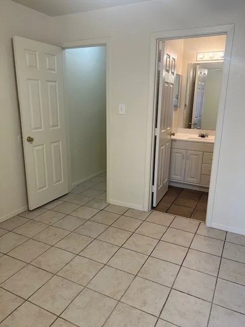 2204 Katy Lane #B Georgetown, TX 78626