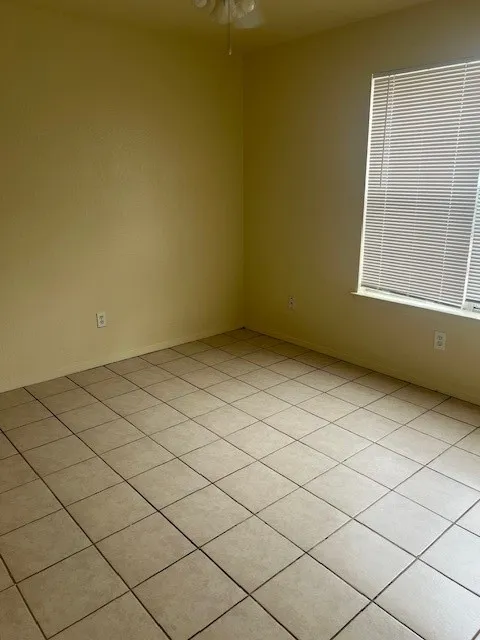 2204 Katy Lane #B Georgetown, TX 78626