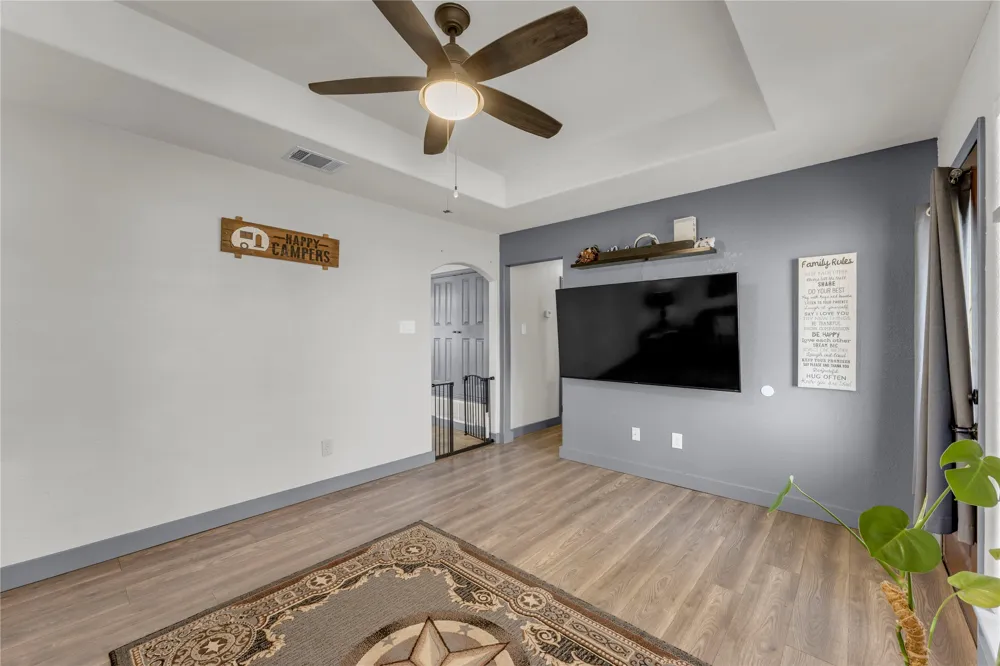 555 Live Oak Drive Bertram, TX 78605
