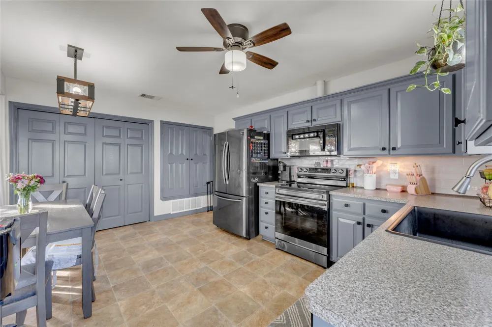 555 Live Oak Drive Bertram, TX 78605