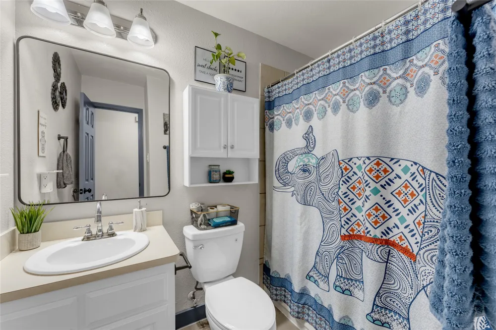 555 Live Oak Drive Bertram, TX 78605