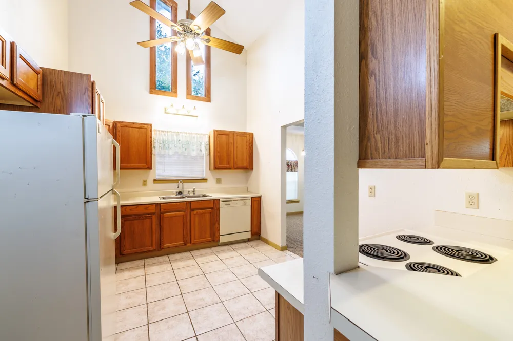 806 Saint Michael Street Gonzales, TX 78629