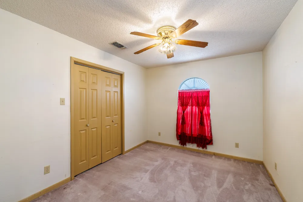 806 Saint Michael Street Gonzales, TX 78629