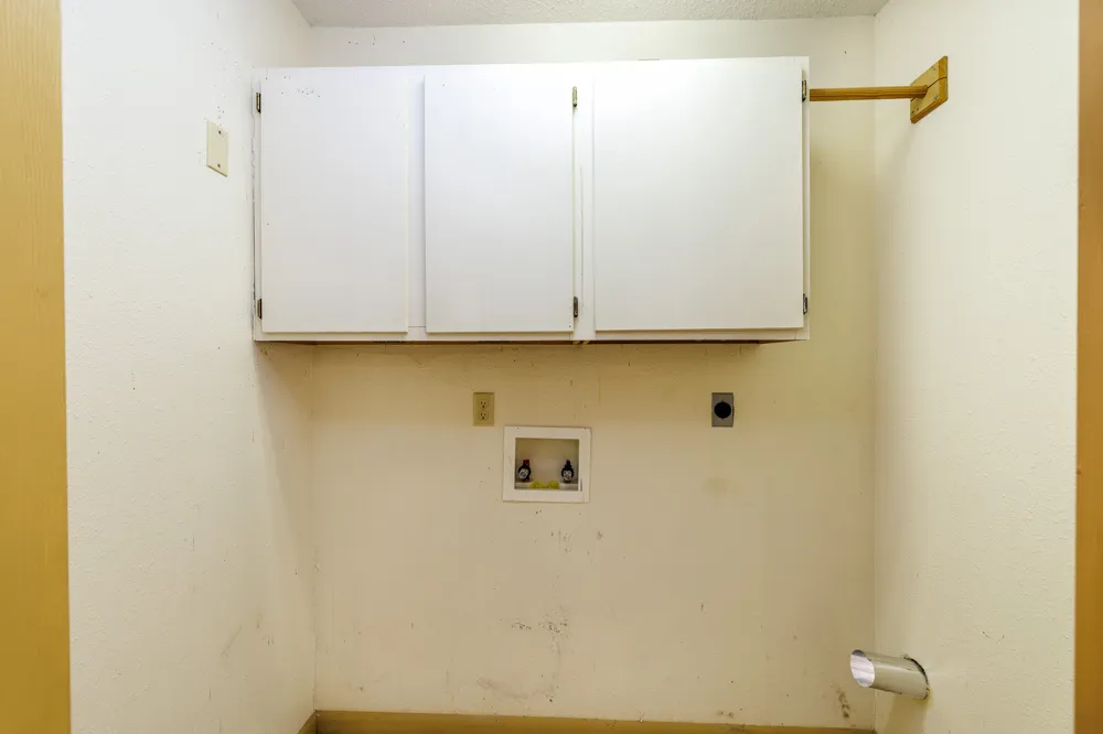 806 Saint Michael Street Gonzales, TX 78629