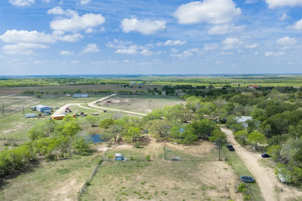 8519 State Park Road Lockhart, TX 78644