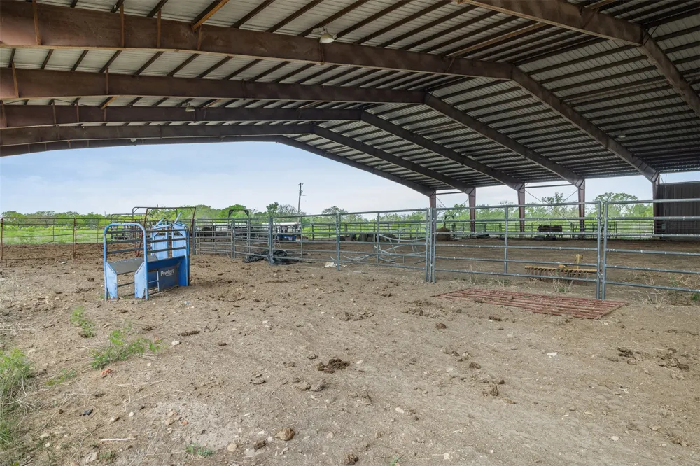 8519 State Park Road Lockhart, TX 78644