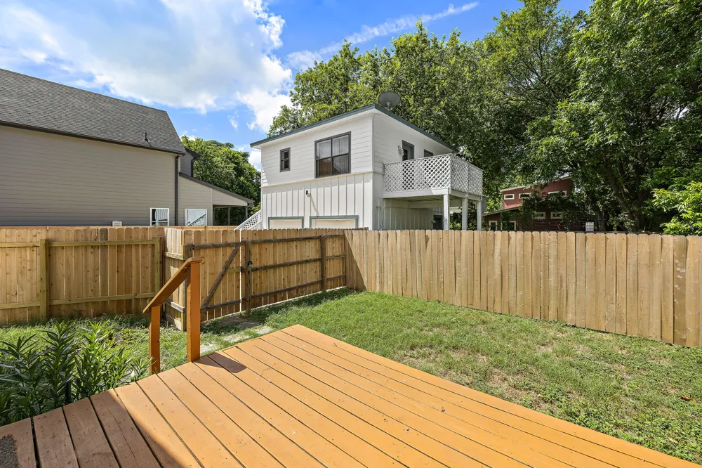 933 E 51st Street Austin, TX 78751