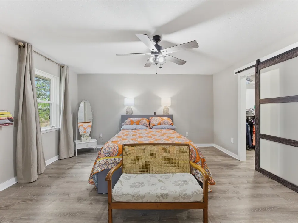 15720 W Highway 22 Blooming Grove, TX 76626