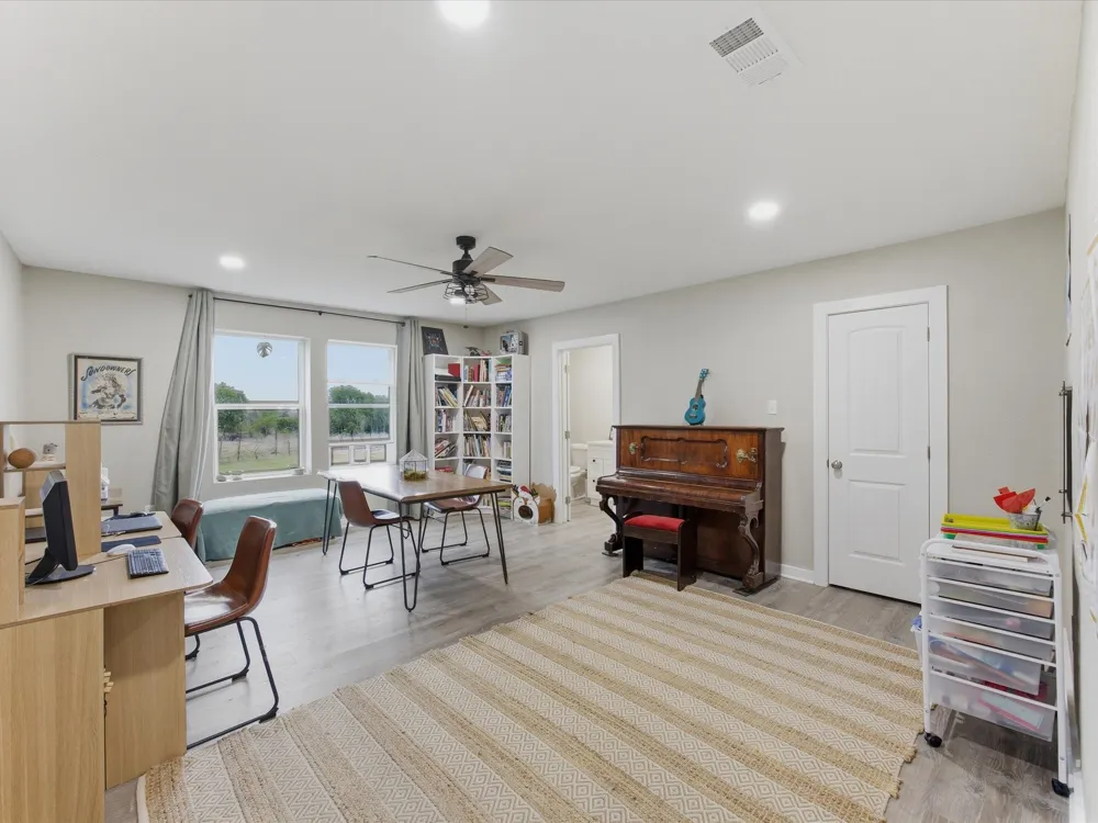 15720 W Highway 22 Blooming Grove, TX 76626