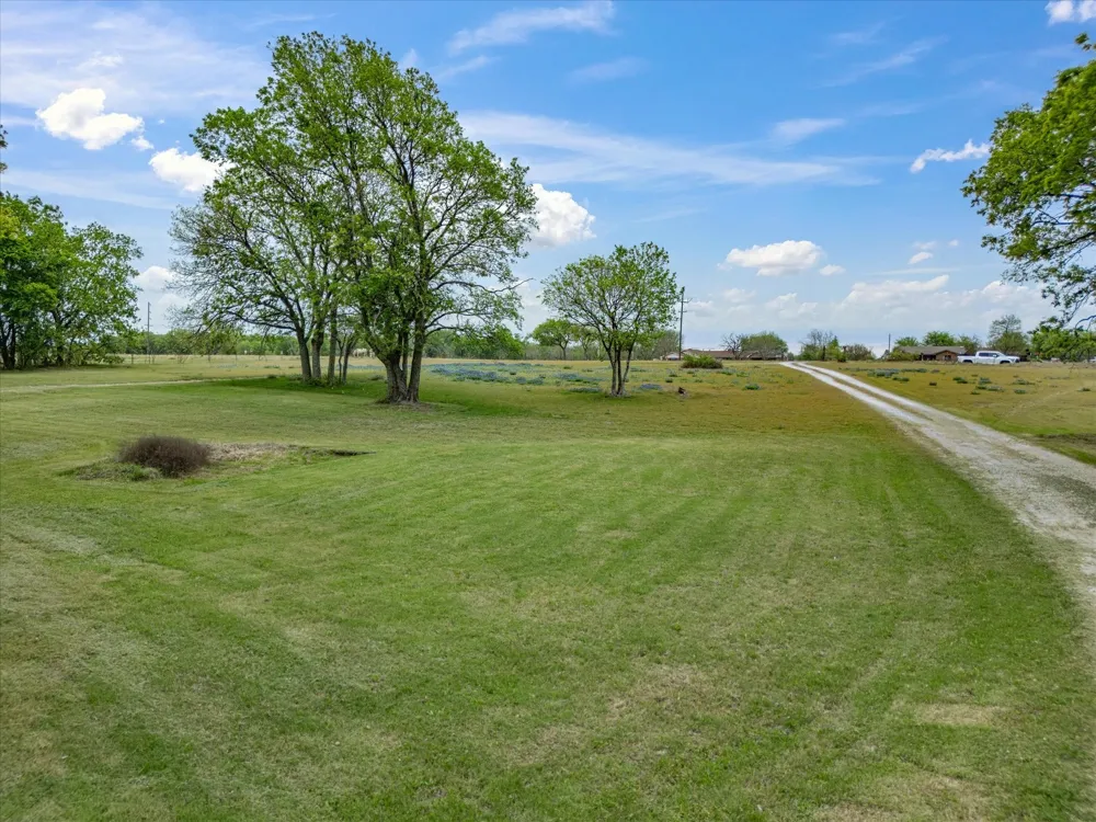 15720 W Highway 22 Blooming Grove, TX 76626
