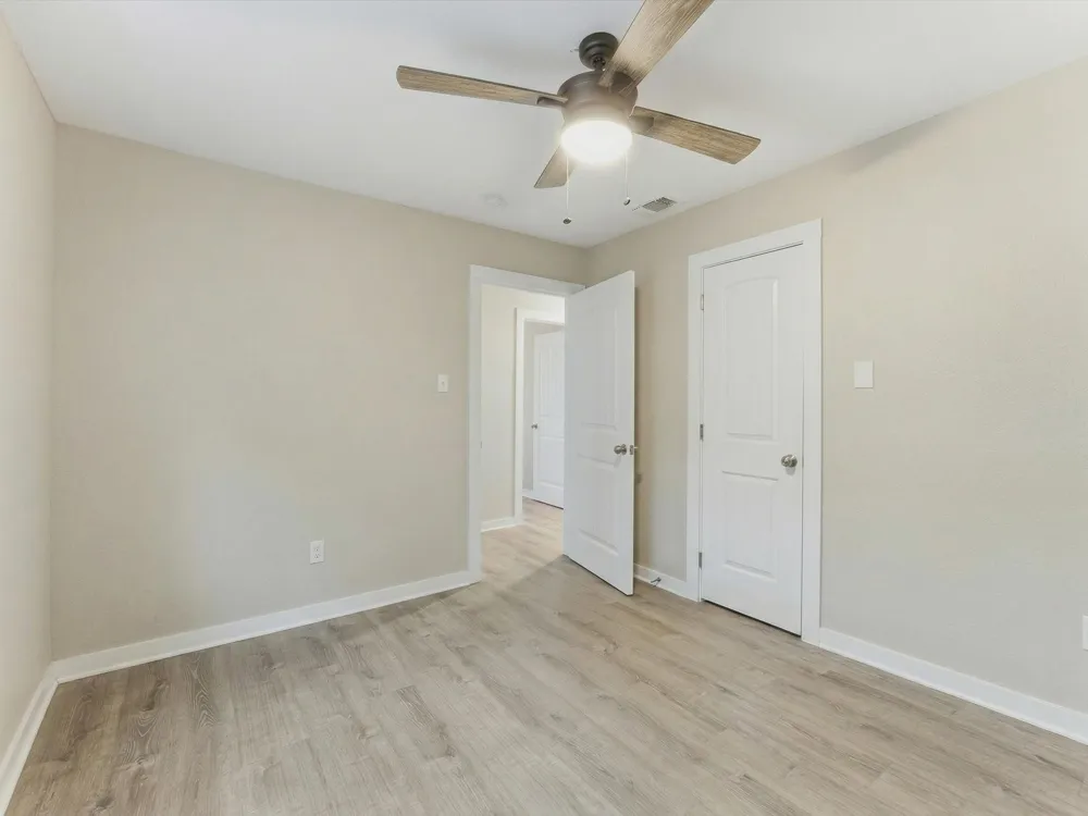 15720 W Highway 22 Blooming Grove, TX 76626