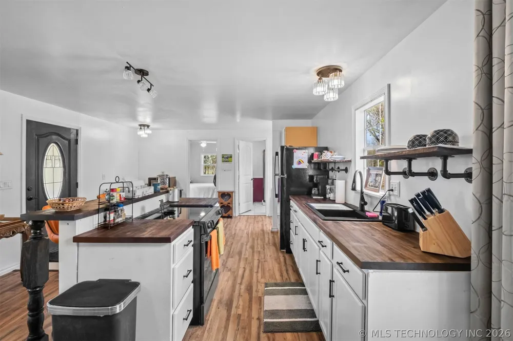 448933 Hwy 100 Vian, OK 74962