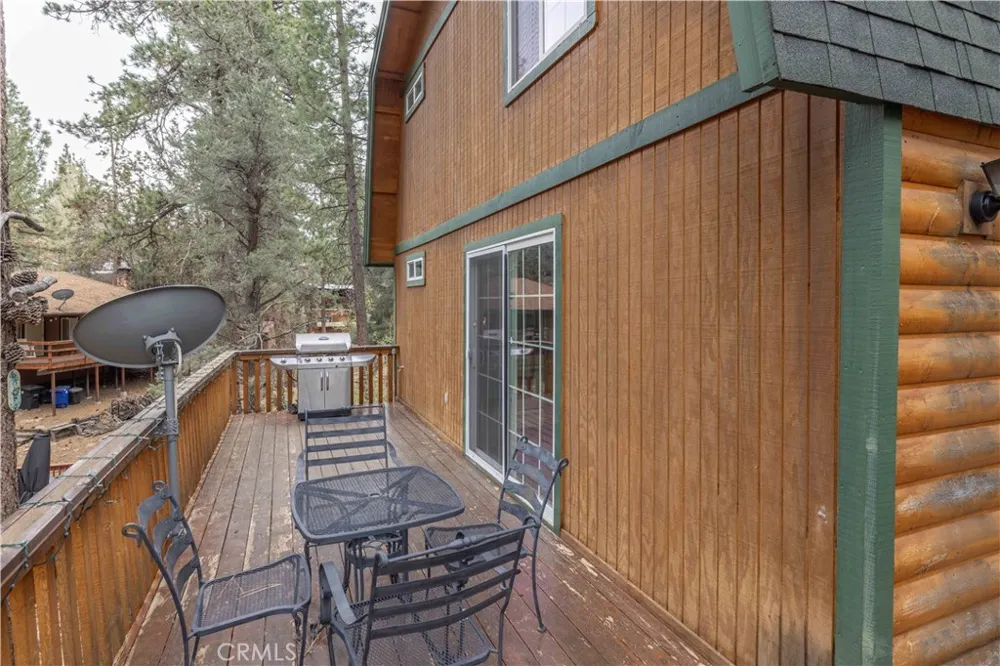 143 Santa Barbara Sugarloaf, CA 92386