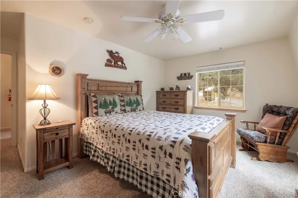 143 Santa Barbara Sugarloaf, CA 92386