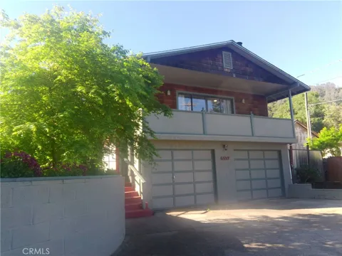 6537 Forestview Dr