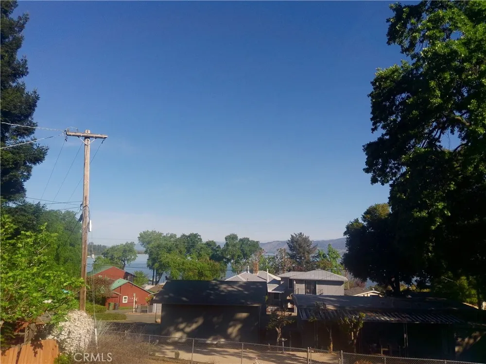 6537 Forestview Dr Kelseyville, CA 95451