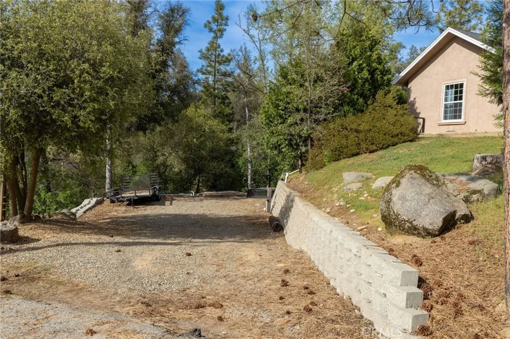 36919 Deer Path Circle Coarsegold, CA 93614