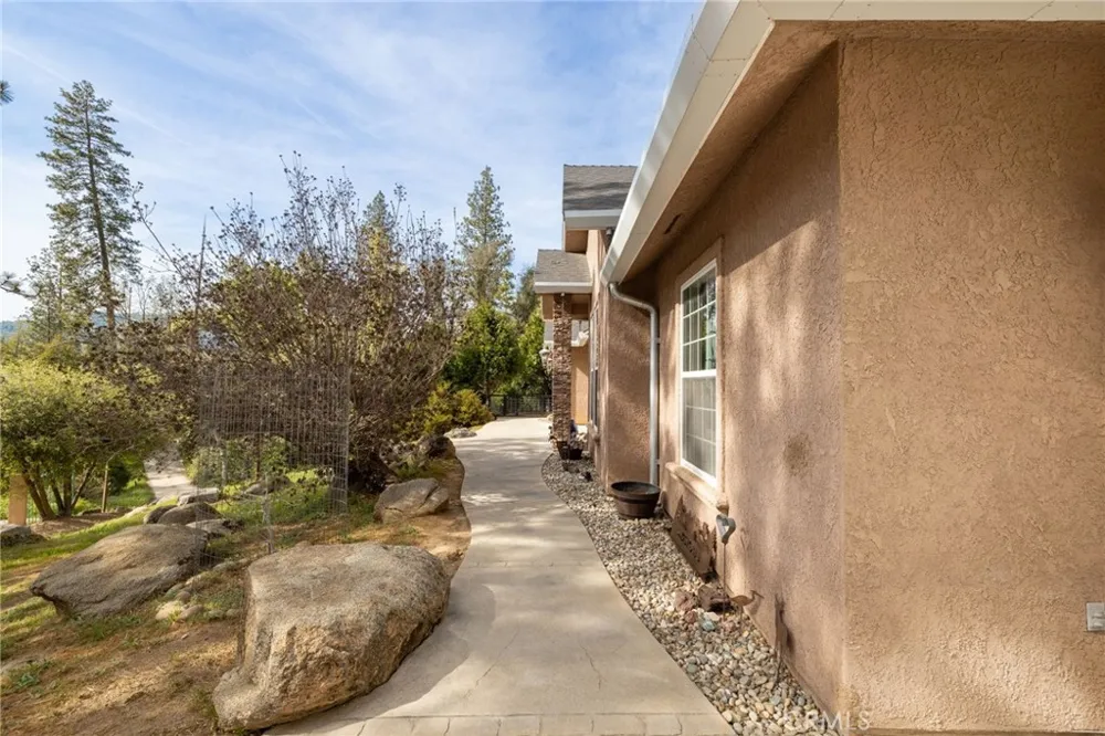 36919 Deer Path Circle Coarsegold, CA 93614