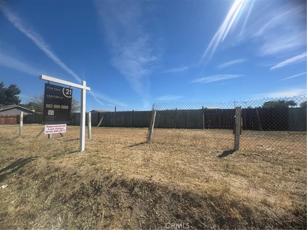 4 Ave Q4 Sun Village, CA 93543