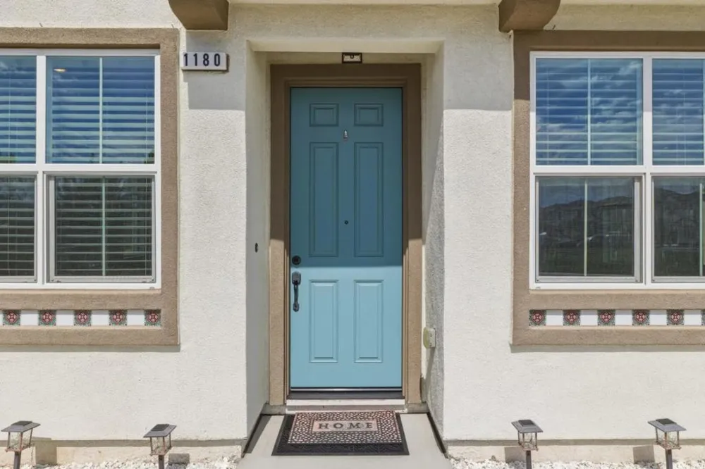 1180 Julia Circle Hollister, CA 95023