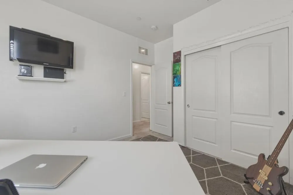 1180 Julia Circle Hollister, CA 95023