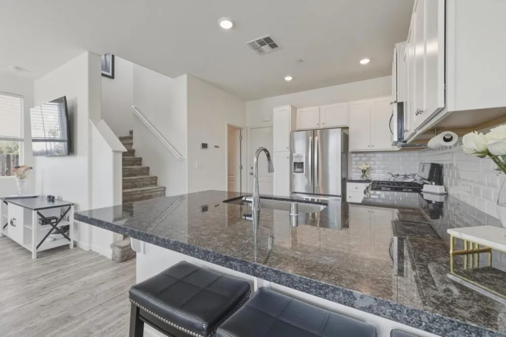 1180 Julia Circle Hollister, CA 95023