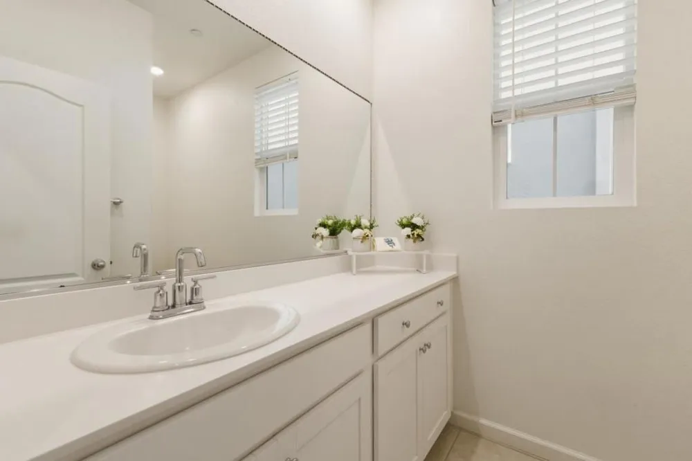 1180 Julia Circle Hollister, CA 95023