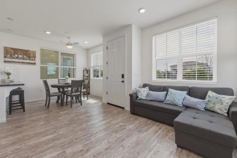 1180 Julia Circle Hollister, CA 95023