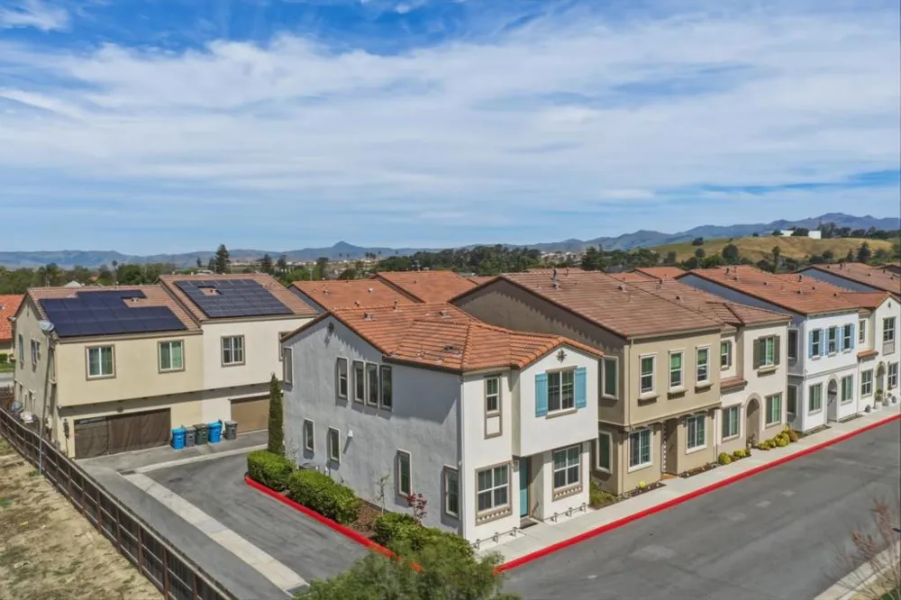 1180 Julia Circle Hollister, CA 95023
