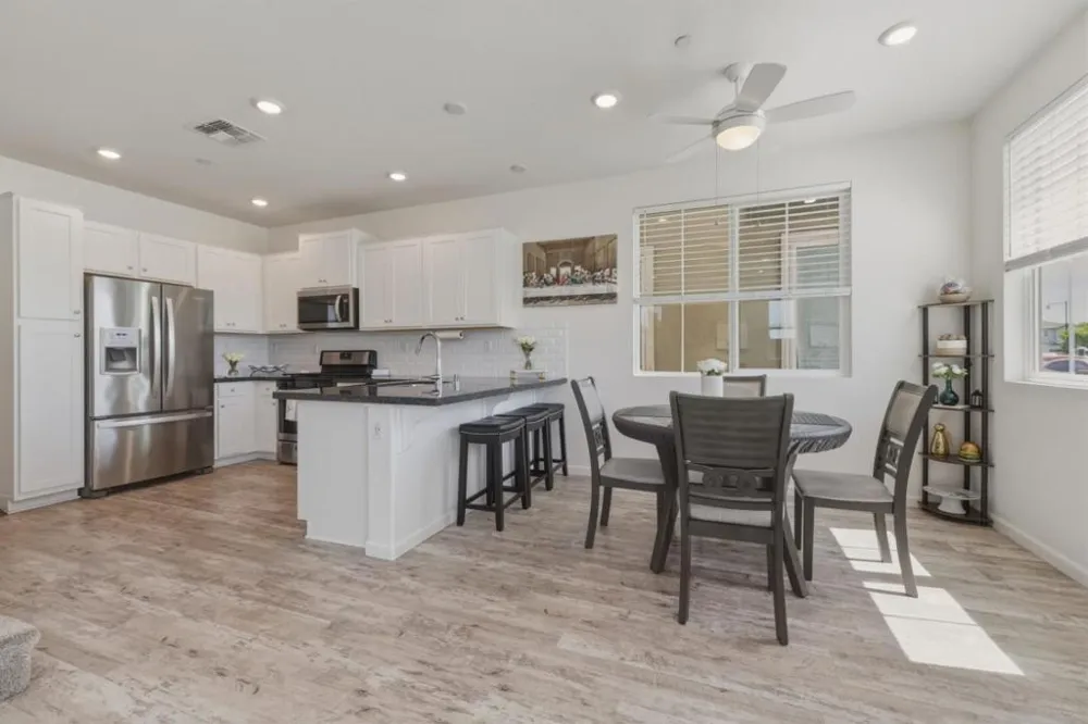 1180 Julia Circle Hollister, CA 95023
