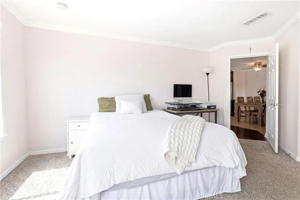 1980 Las Colinas Circle #308 Corona, CA 92879