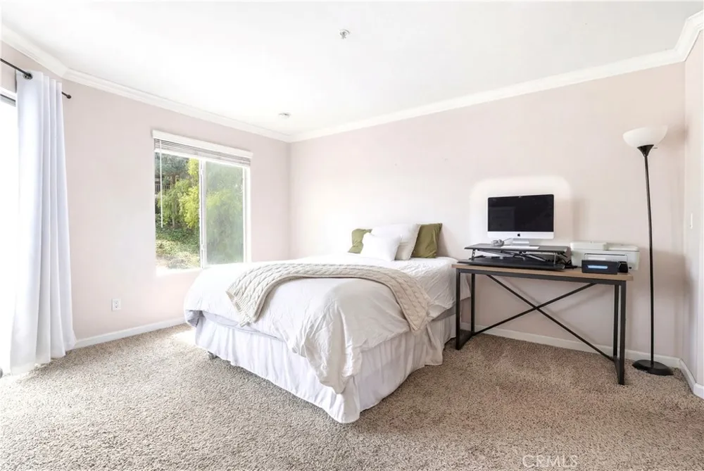 1980 Las Colinas Circle #308 Corona, CA 92879
