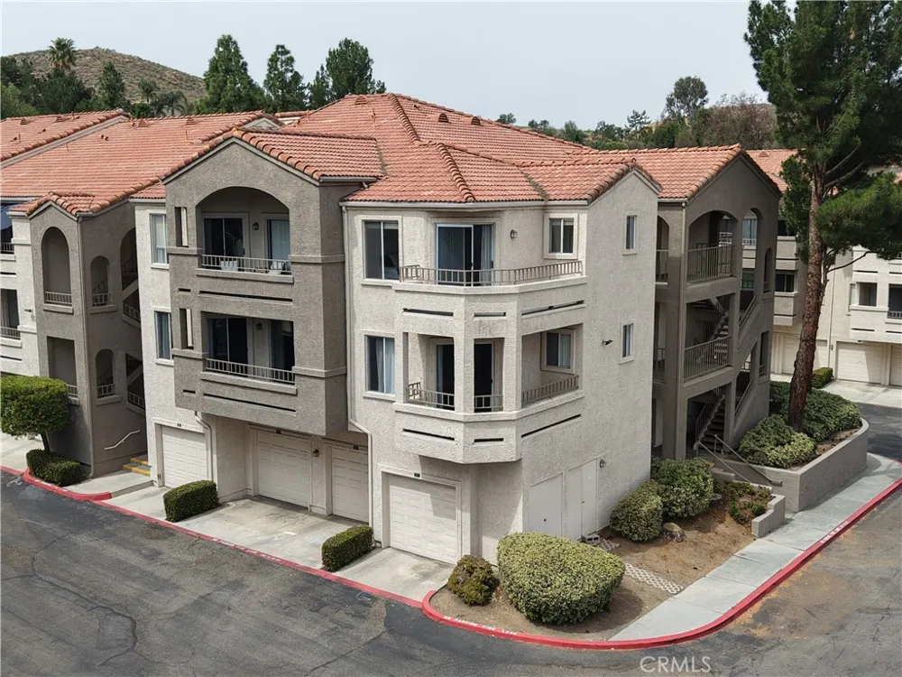 1980 Las Colinas Circle #308 Corona, CA 92879