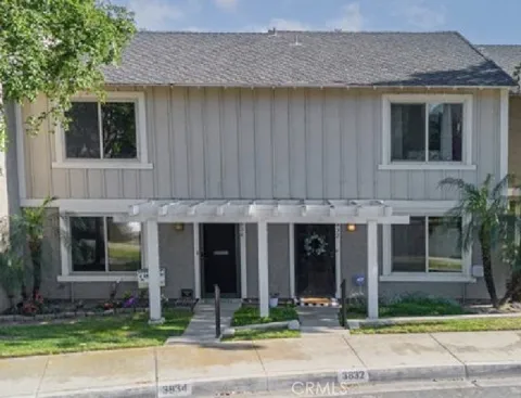 3832 Bixby