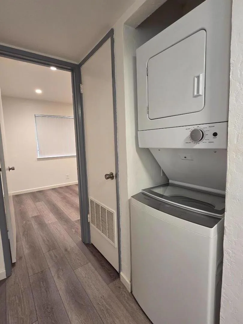 2201 Monroe Street #301 Santa Clara, CA 95050