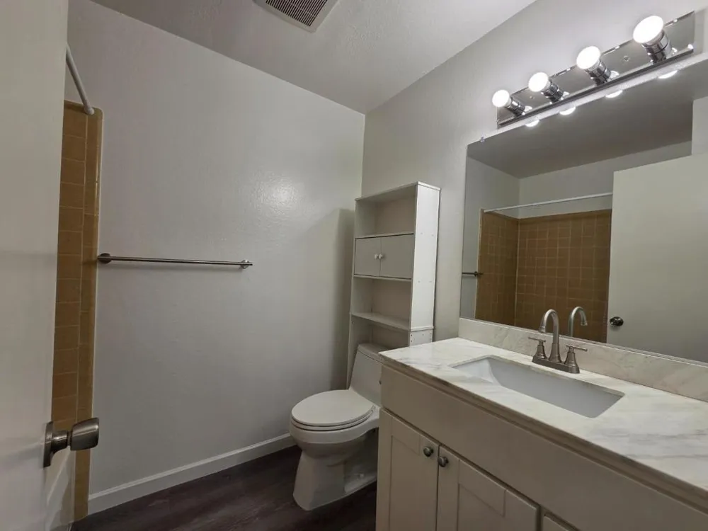 2201 Monroe Street #301 Santa Clara, CA 95050