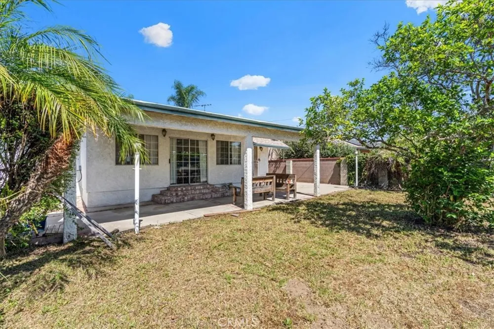 9370 Dorrington Arleta, CA 91331