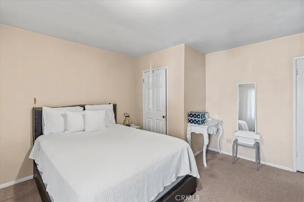 9370 Dorrington Arleta, CA 91331