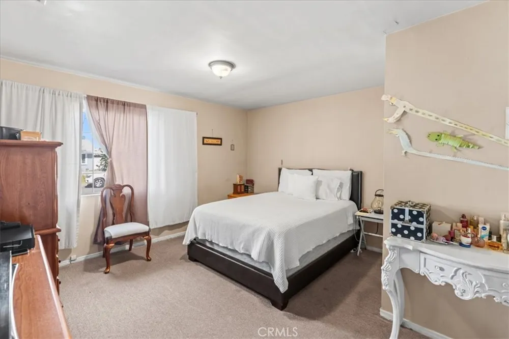 9370 Dorrington Arleta, CA 91331