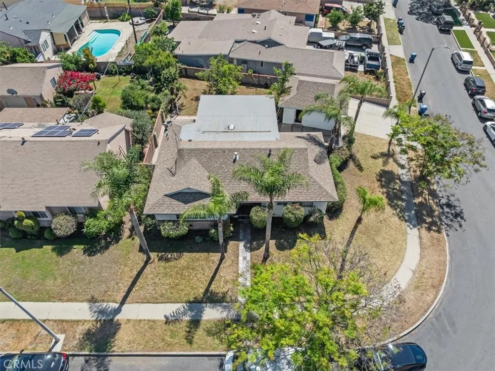 9370 Dorrington Arleta, CA 91331