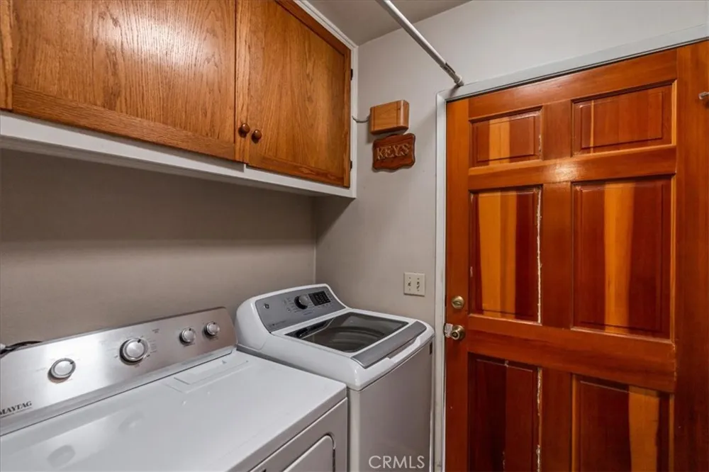 9370 Dorrington Arleta, CA 91331