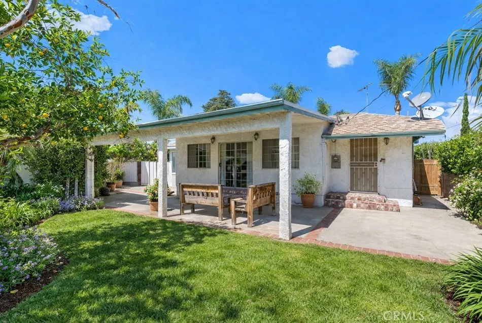 9370 Dorrington Arleta, CA 91331