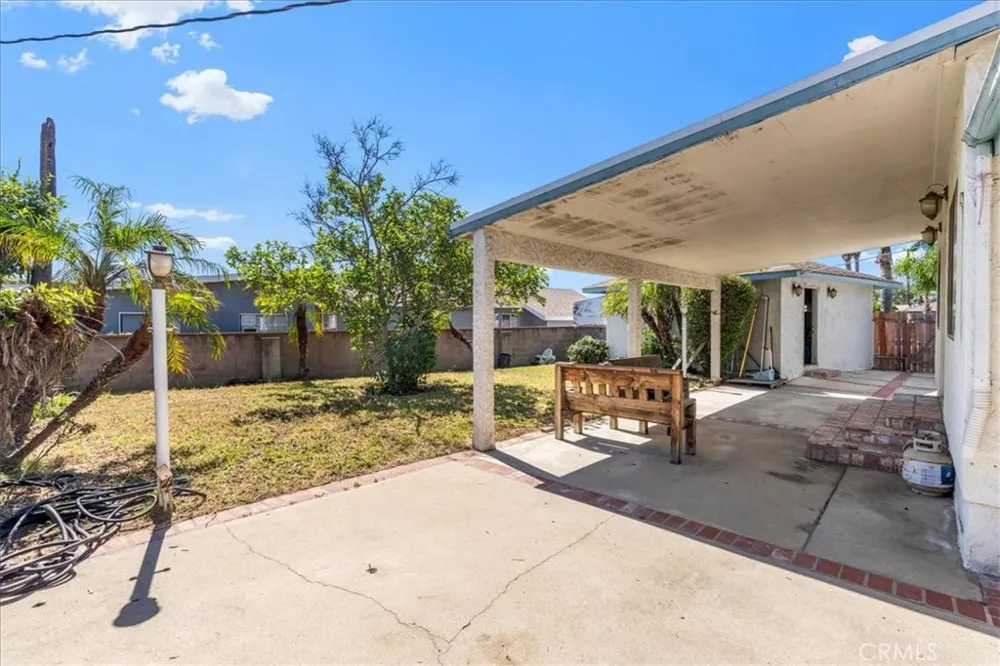 9370 Dorrington Arleta, CA 91331