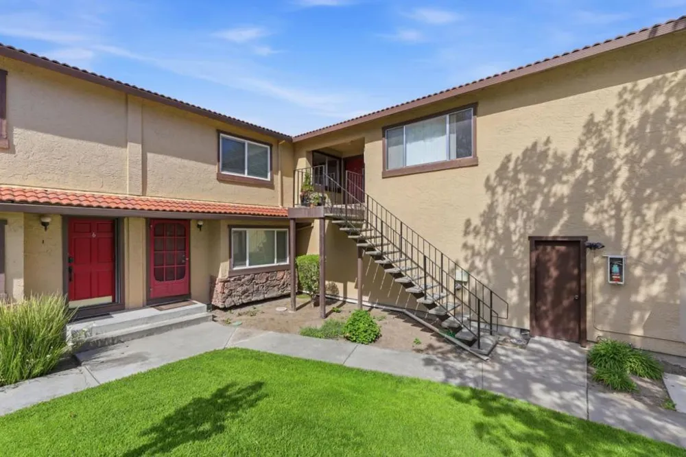 177 Monroe Street #8 Santa Clara, CA 95050