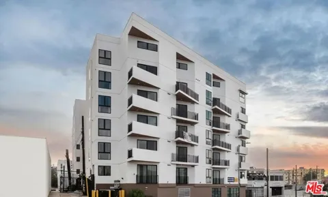 825 S Coronado Street #305