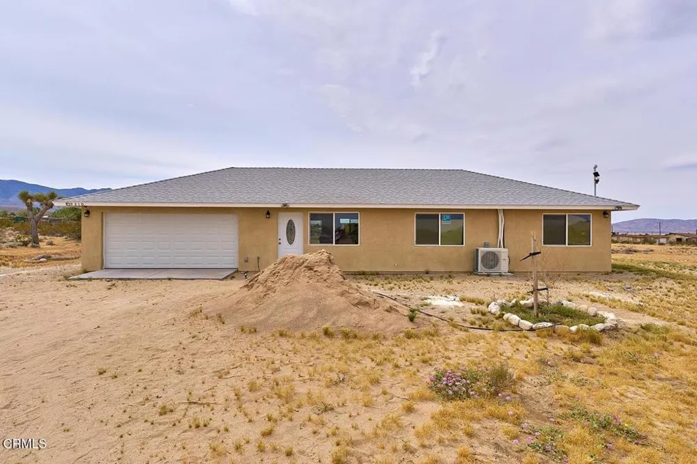 9210 Cherokee Trail Lucerne Valley, CA 92356