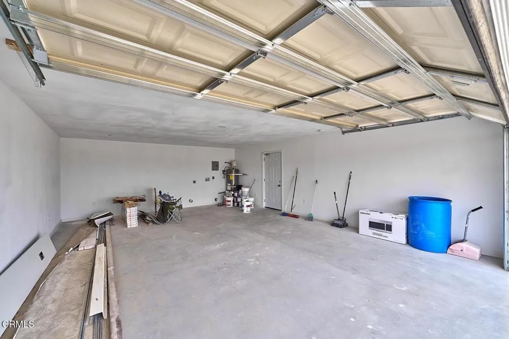 9210 Cherokee Trail Lucerne Valley, CA 92356