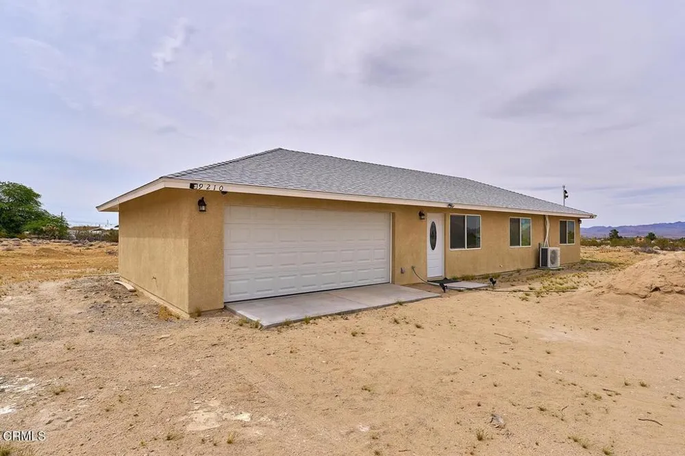 9210 Cherokee Trail Lucerne Valley, CA 92356